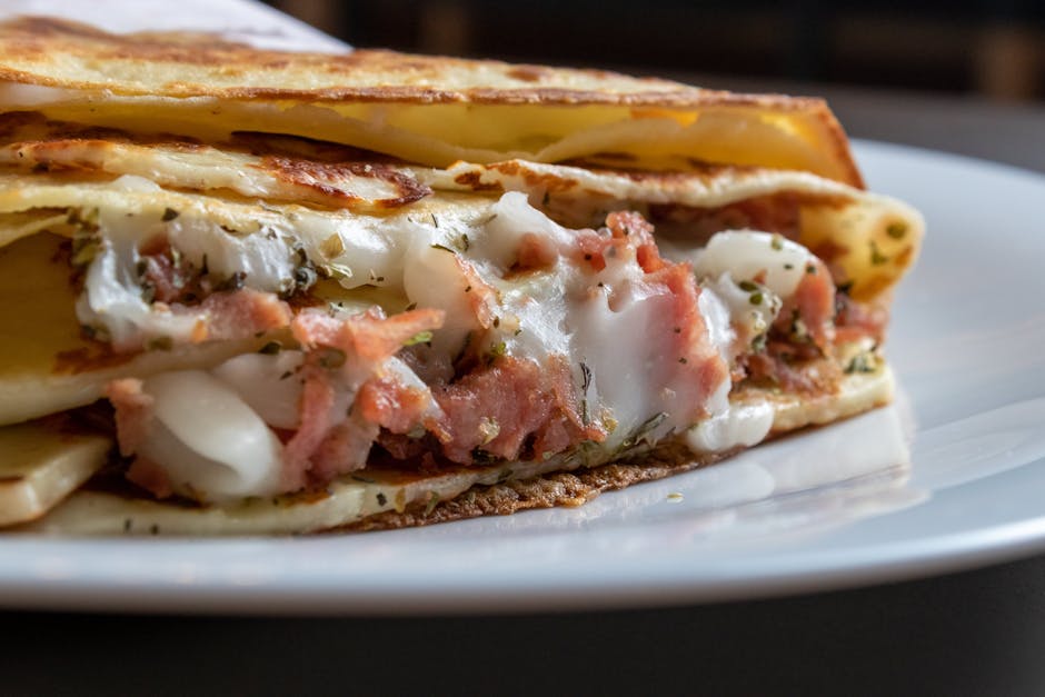 Foto de Brazo de gitano relleno de pavo, setas y queso