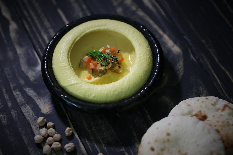 Foto de Hummus de berenjena con pan de semillas