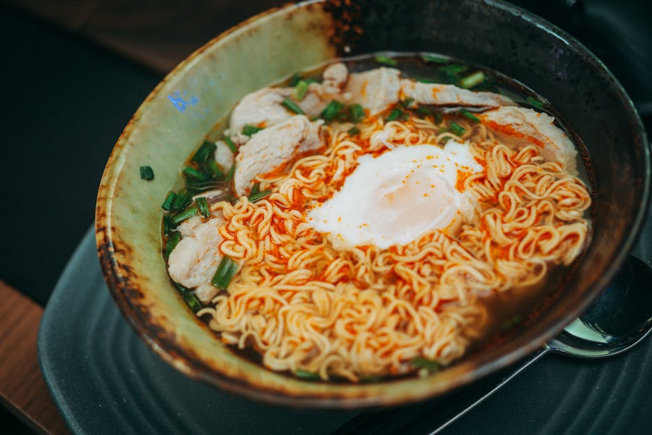 Foto de Sopa de tomate y cebolla con huevo escalfado